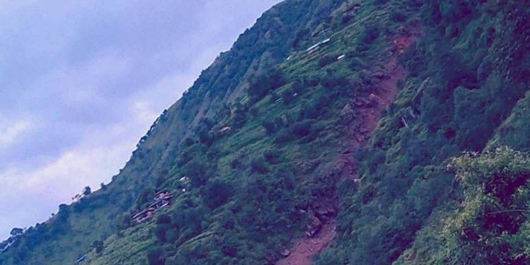 रोल्पामा पहिरोमा पुरिएका १० मध्ये एक जनाको शव फेला, मृत्यु हुनेको संख्या ३